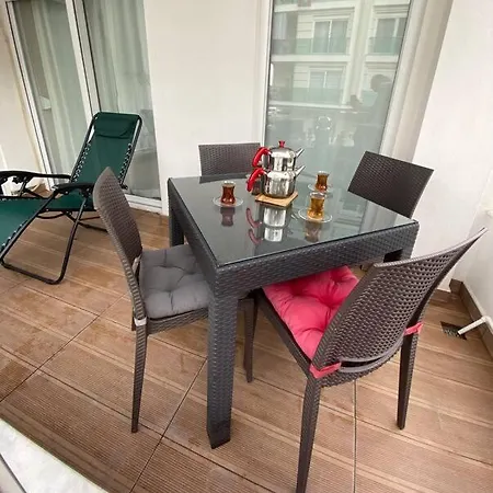 3+1. бассейн, горы. 3 минуты до моря Appartement *