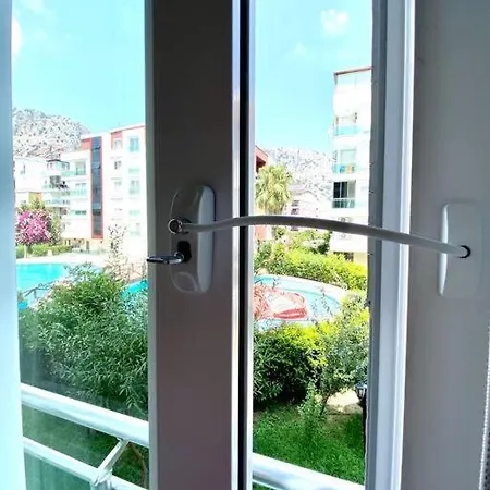 Appartement 3+1. бассейн, горы. 3 минуты до моря *